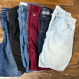 Lot of 6 Women's Jeans Collection - Blue, Black, Red, Light Blue
